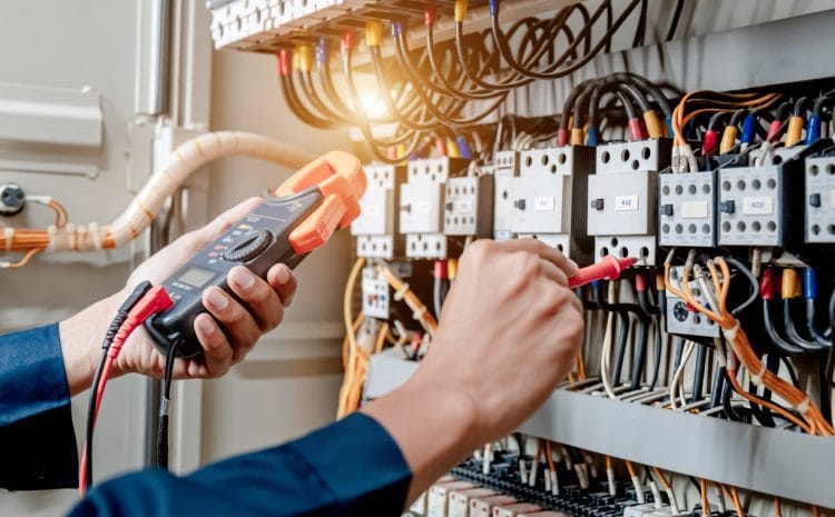 Can a General Contractor Do Electrical Work?